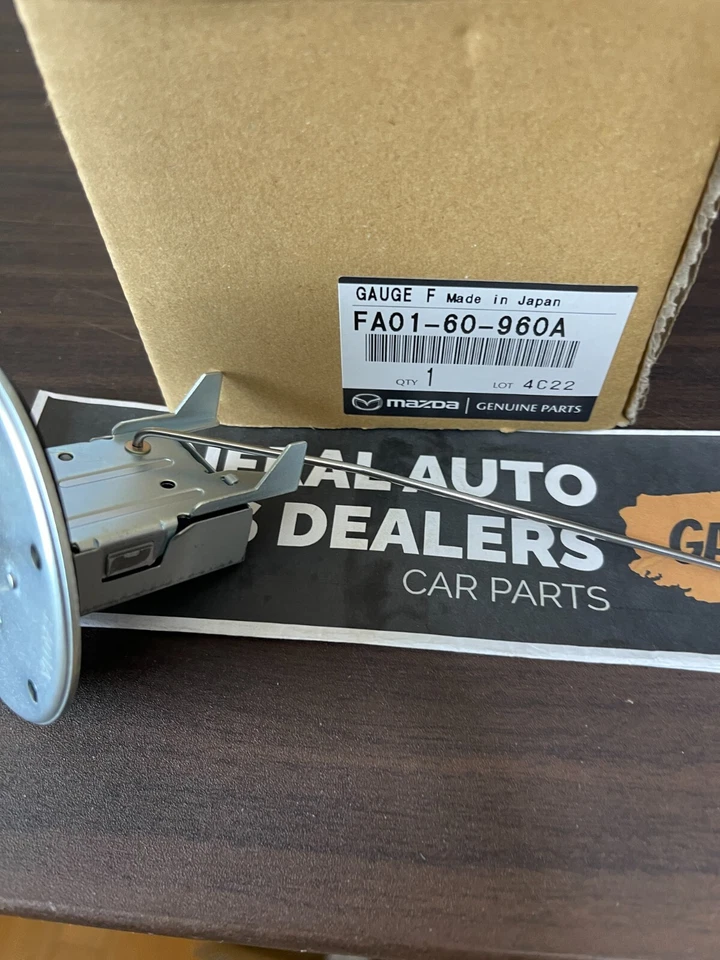 GENUINE MAZDA OEM FUEL LEVEL GAUGE SENDING UNIT 1984-1985 RX-7 FA01-60-960A Foto 4 de 4