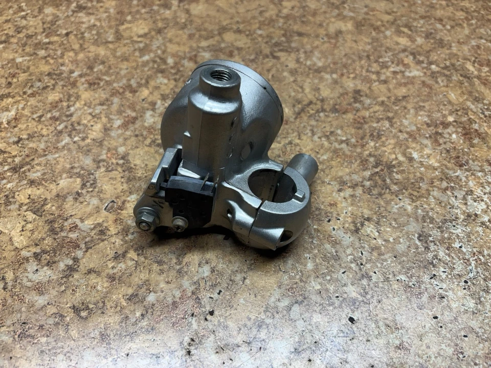 Kawasaki Vulcan VN 800 1996 cilindro maestro de freno derecho clásico VN800 Z13 Foto 2 de 4