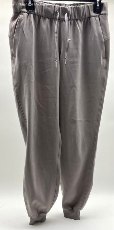 Lululemon Women's Grey On The Fly Woven Jogger Pants Sz 6