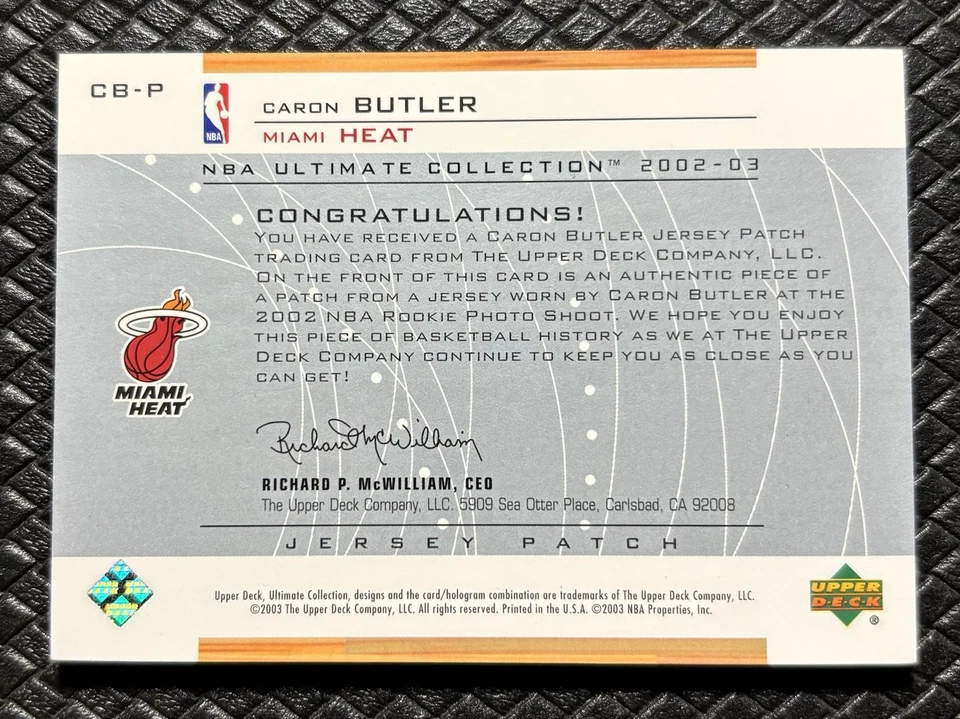 Parche de novato CARON BUTLER 2002-03 UD Ultimate Collection DORADO/50 UCONN Heat RC Foto 2 de 2