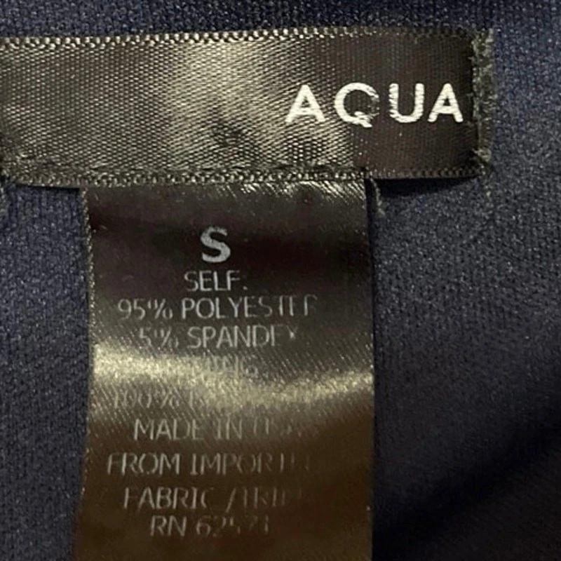 Bermuda Regata Lounge Aqua Azul Marinho Branca Estampada Decote V Sem Mangas Tamanho P - Imagem 4 de 4