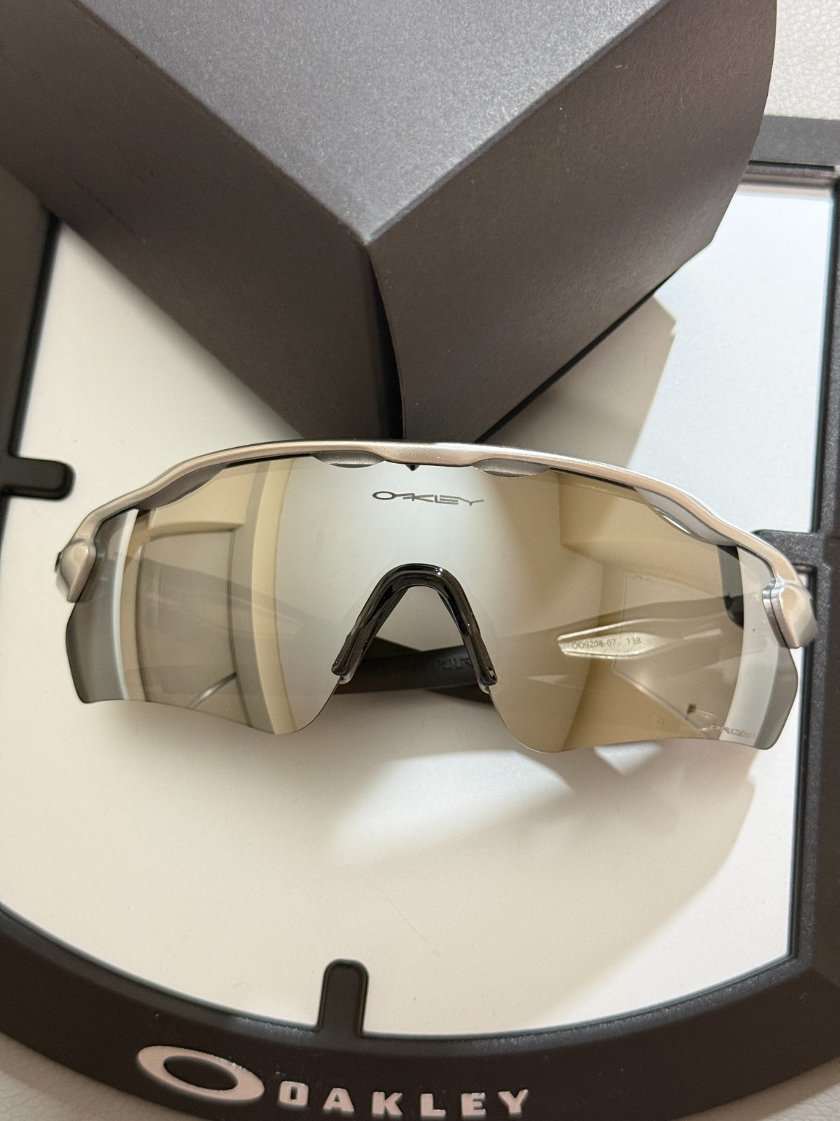 Oakley Radar EV Path Sunglasses Silver Frame Mirrored W/PRIZM