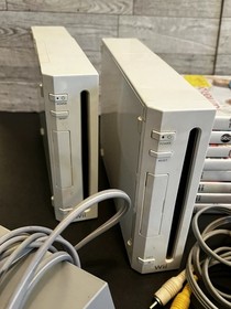 SALE Nintendo Wii Bundle Lot 2 Consoles RVL-001, 19 Games & Several Accessories