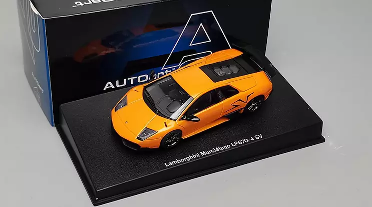 見事な創造力 AUTOart 1/43 Murcielago Lamborghini model car diecast Alloy 乗用車