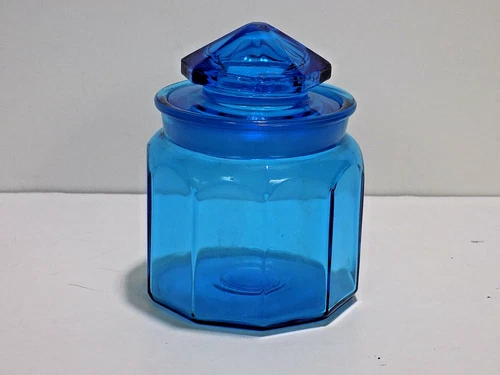 L.E. Smith 10-Panel Blue Glass 5" Lidded Canister Apothecary Jar