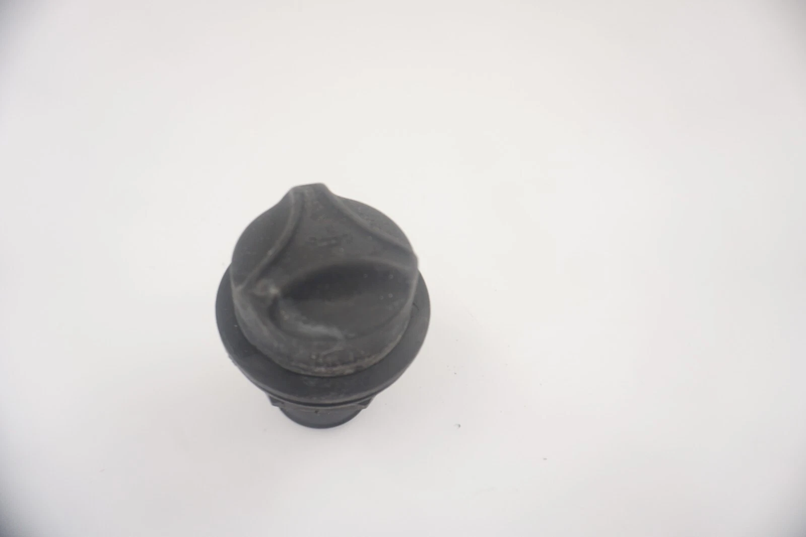 2000-2008 Yamaha OEM Oil Filler Neck w/ Cap Ass'y Freshwater WaveRunner GPR 1200