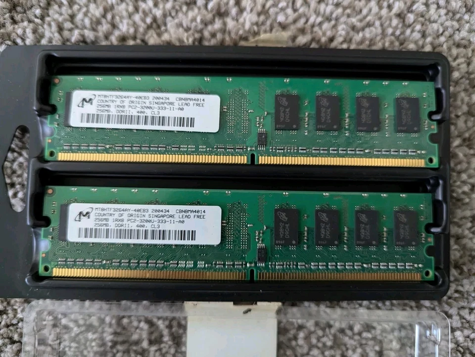 Micron MT8HTF3264AY-40EB3 200434 512MB DDR2-400 RAM (256x2) - Image 3 of 4