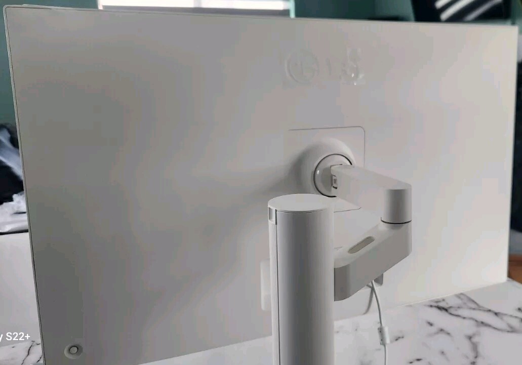 LG 32SQ780S-W 32