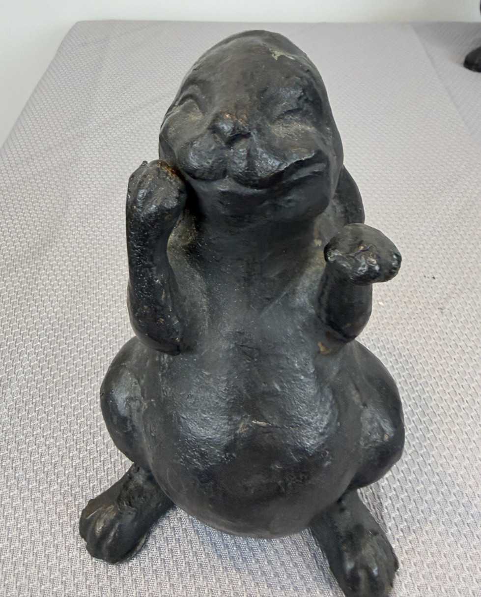 SPI Home Bunny Rabbit Figurine Statue Cast Iron Garden Yard Patio Decor 6.5”