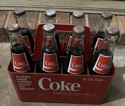 Vintage Coke Crate & (8) full , Unopened, Vintage 81-82 TarHeels Champs 10 Oz