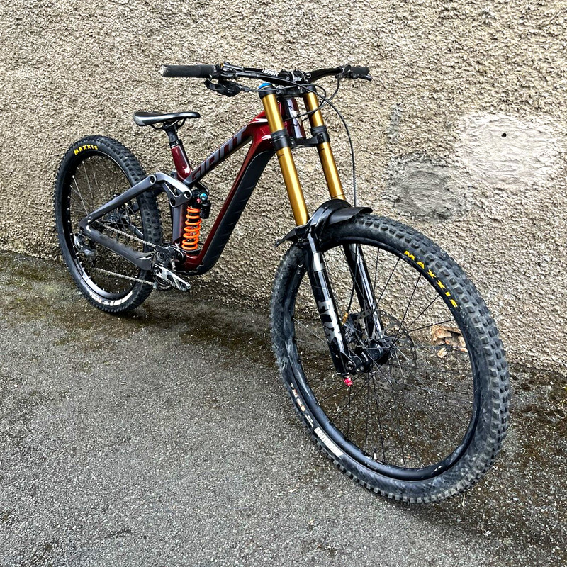 2025 Giant Glory Advanced S/M