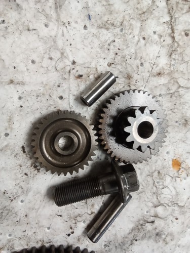 1986 Suzuki VS700 Intruder Magneto w/ Starter Clutch Assembly - 86 VS 700 Motor - Afbeelding 4 van 7