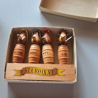 Trade Winds Hand Painted Wood Barrel Bottle Stopper Set 4 Brown Barware