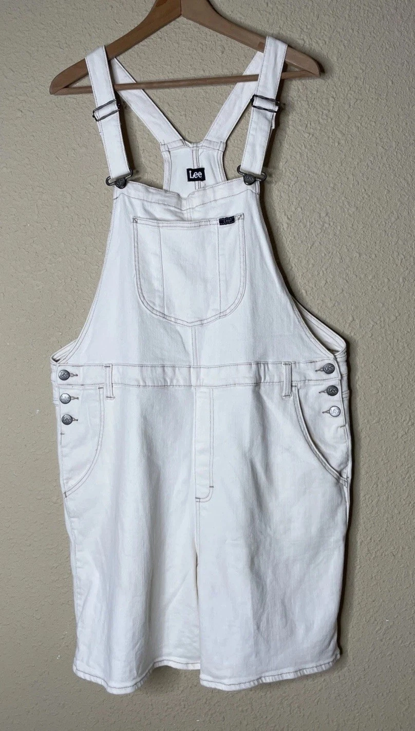 Lee Denim Shortalls Womens XL Bib Overall Shorts Farmhouse Cottage Workwear 1X
Opens in a new window
