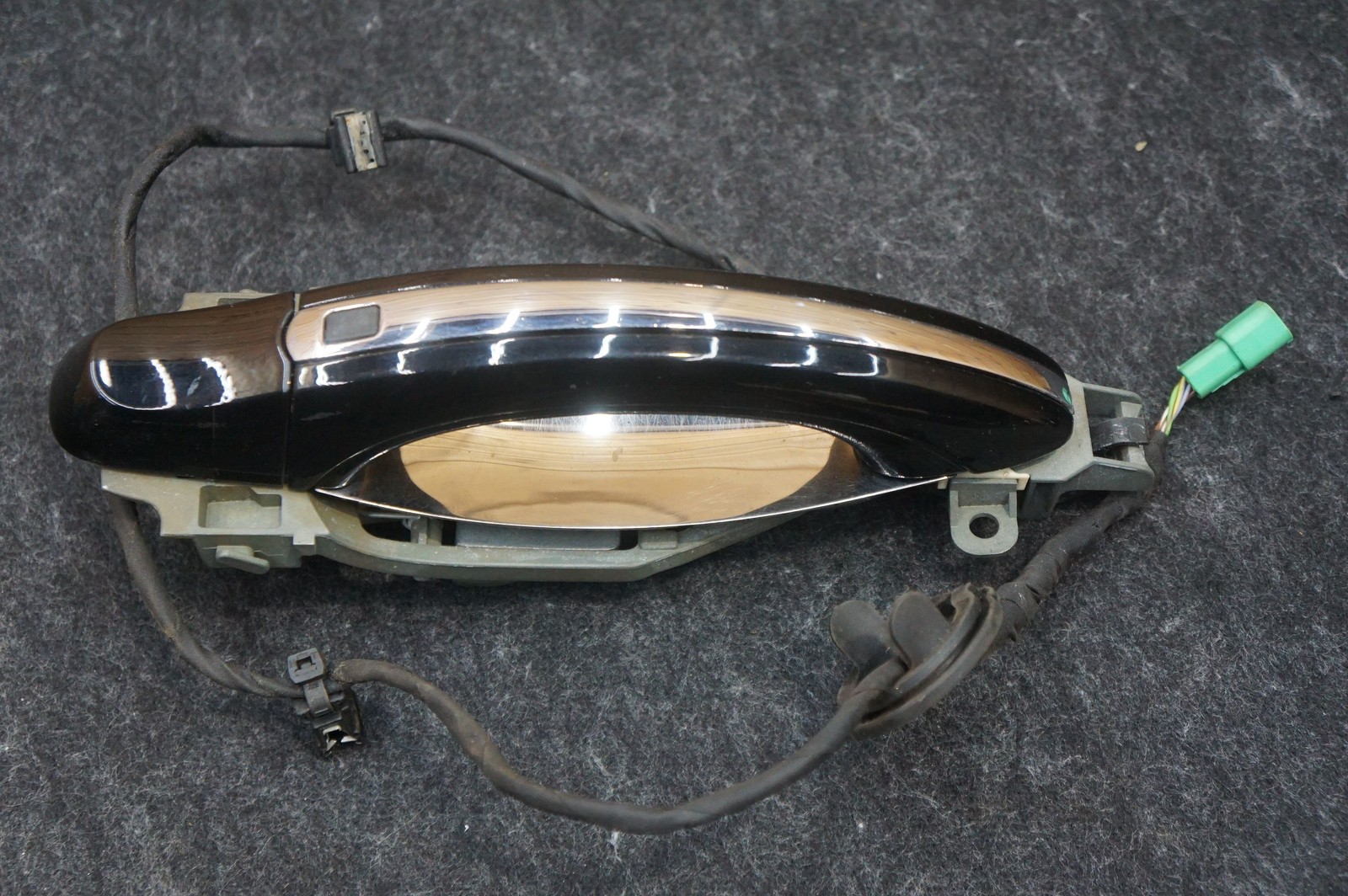 Bentley Continental GT 2003-2012 Rear Left Door handle Black P/N 3W0837205B
