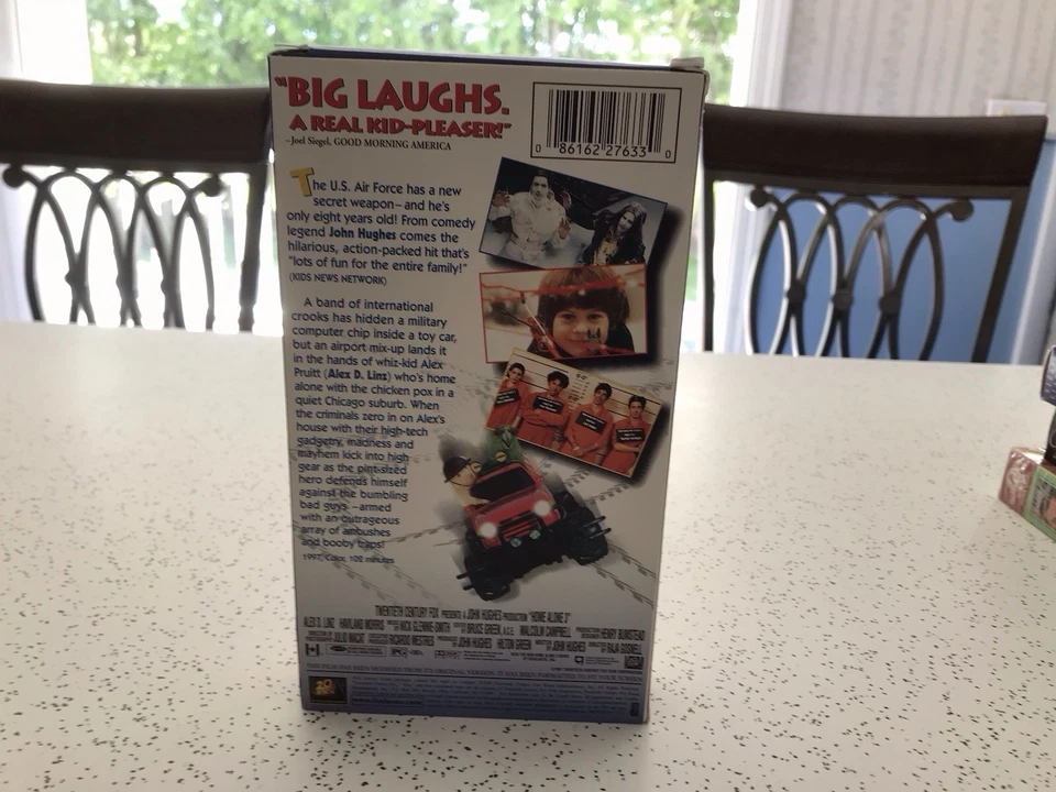 Home Alone 3 VHS 20th Century Fox 1997 Rated PG VG Condition - Image 2 of 4