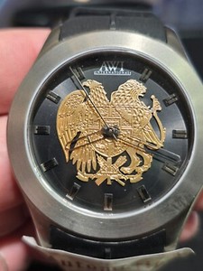 jusqu'à 62% Montre à quartz mouvement suisse et bracelet en cuir de