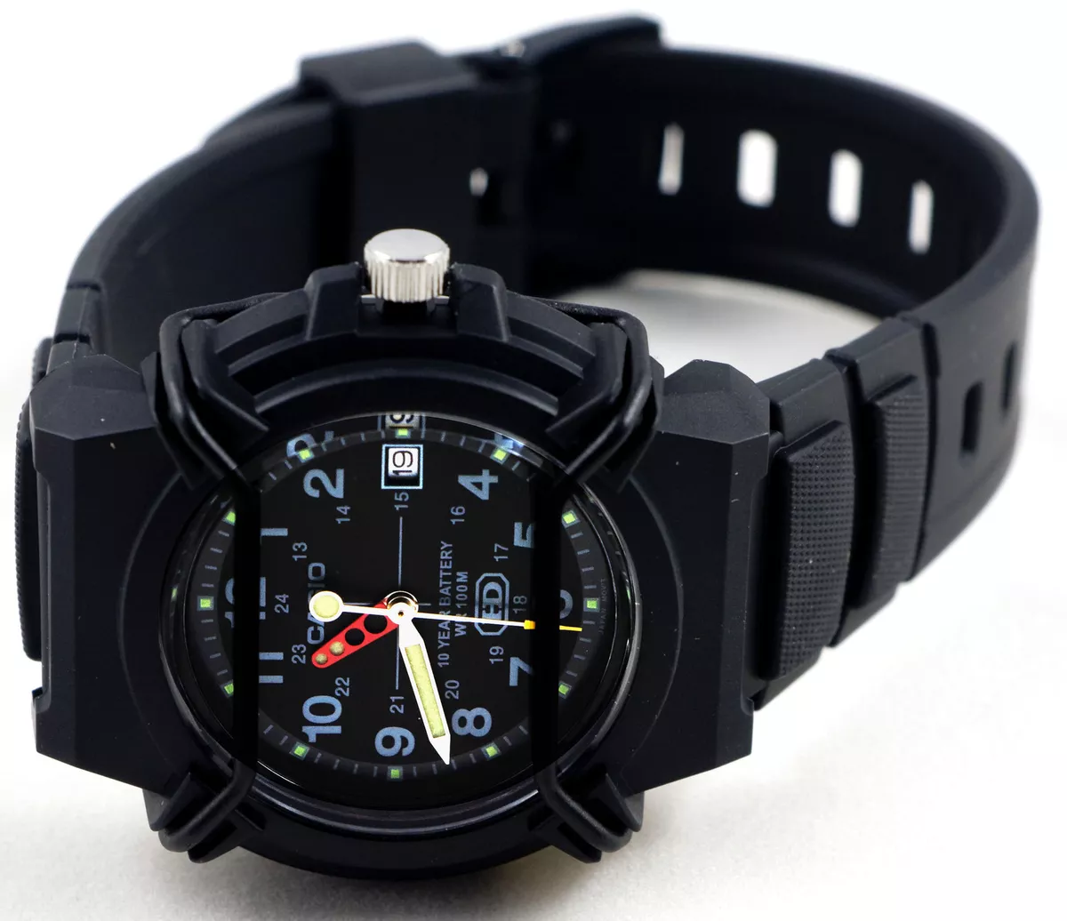 Casio HDA 600B 1BV Men s 100M Analog Watch Sports Date Display 10