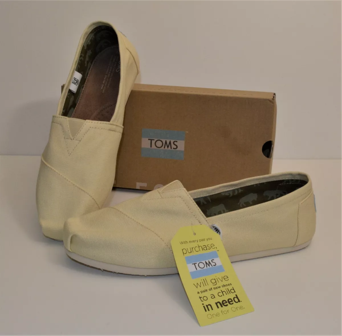 NIB TOMS Classic Natural Canvas flat shoes Women sz12 eBay