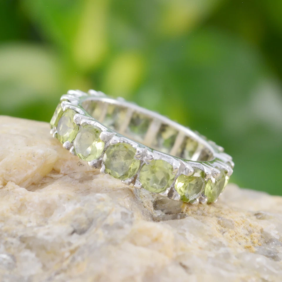 Peridot Infinity Gleam 925 Sterling Silber Ovaler Halo-Ring - Bild 3 von 4