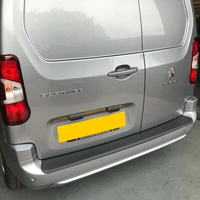 Peugeot Partner 2018> rear bumper load edge BLACK paint protection film