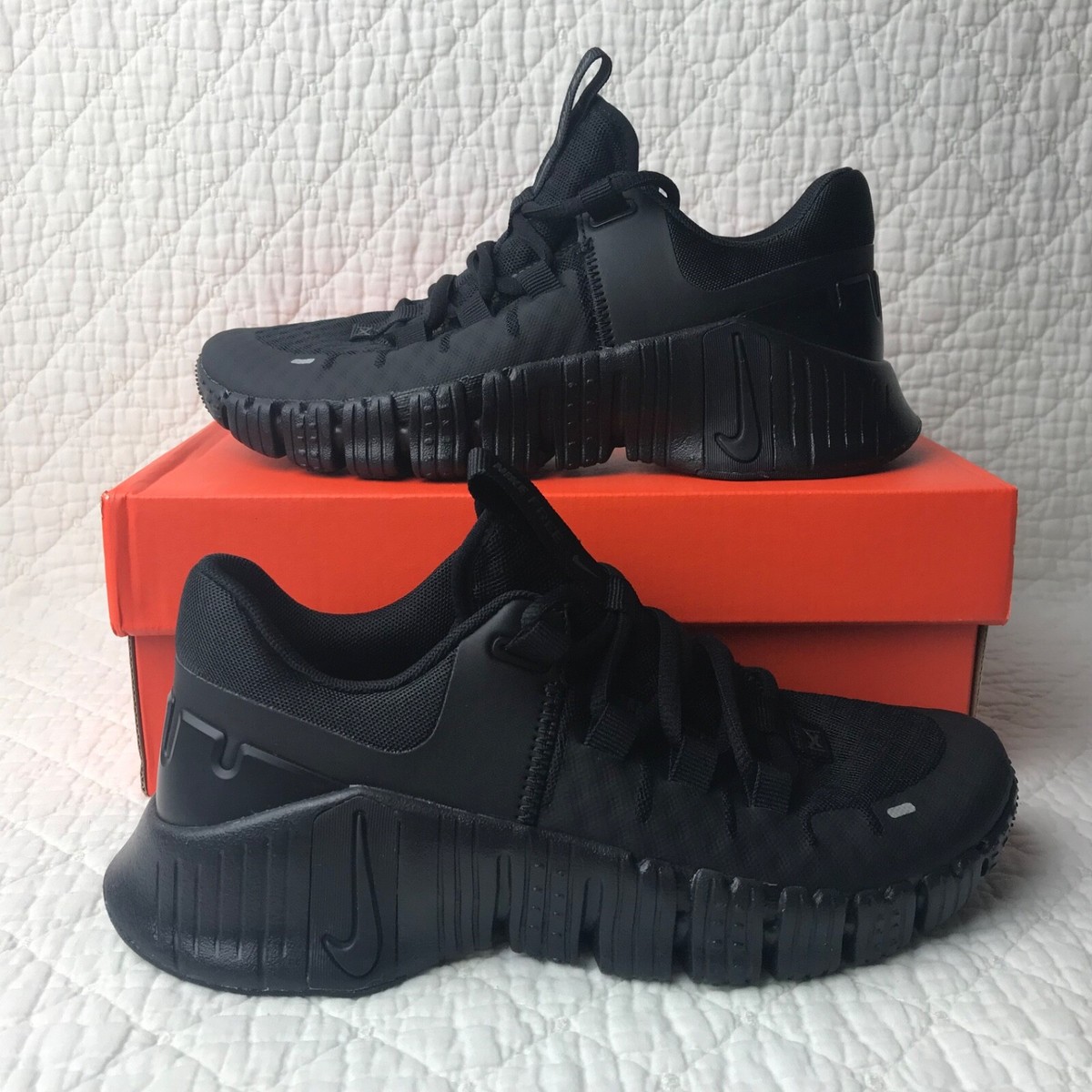 Nike Free Metcon Training Shoes Women’s SZ Black/Anthracite DV3950-004