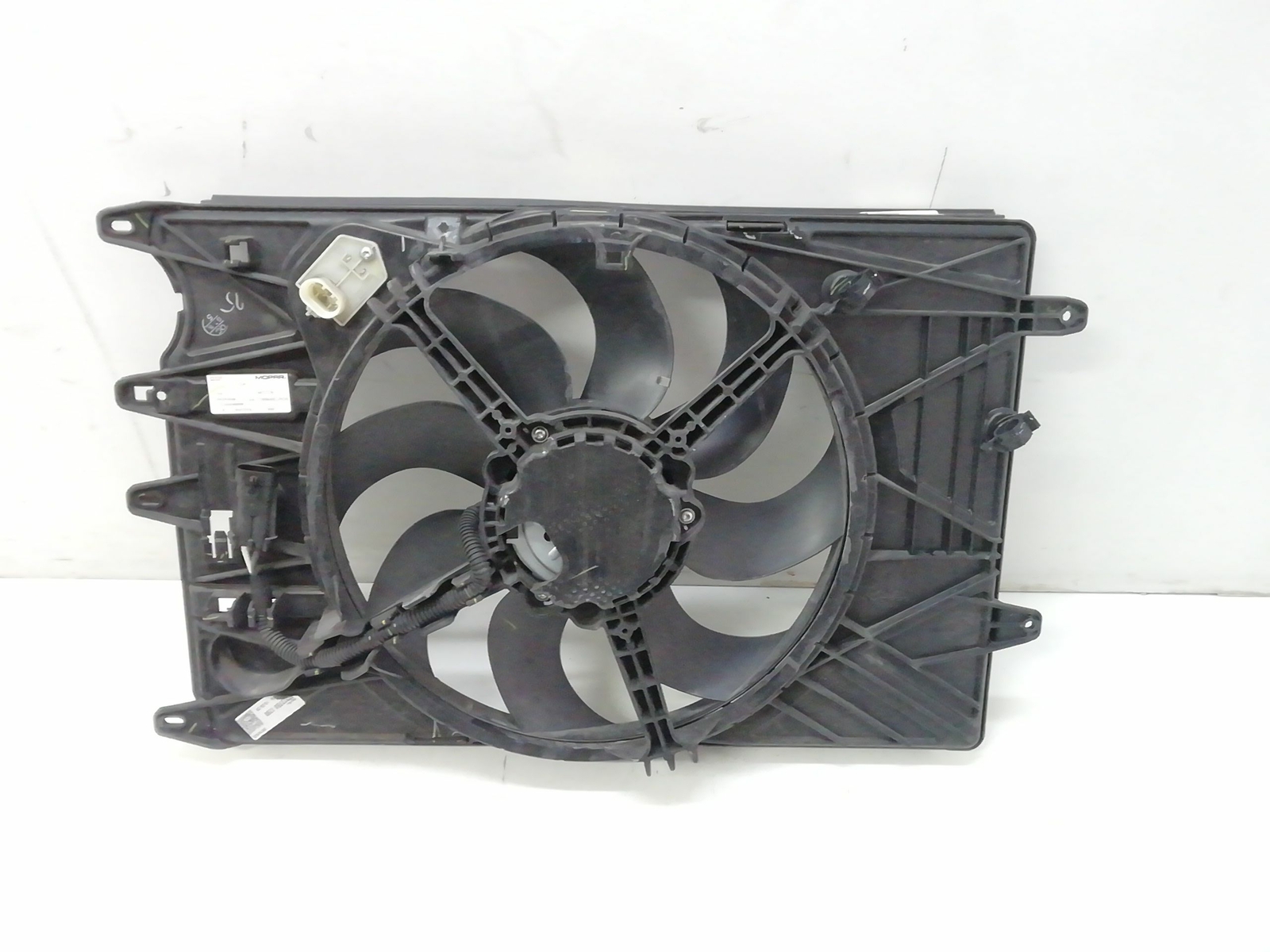 00520526290 Ventilador Radiador FIAT Tipo Sedán 5p 1600 Diésel 55260384 8 564771