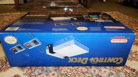 Consola Nintendo NES Control Deck System casi completa en caja 