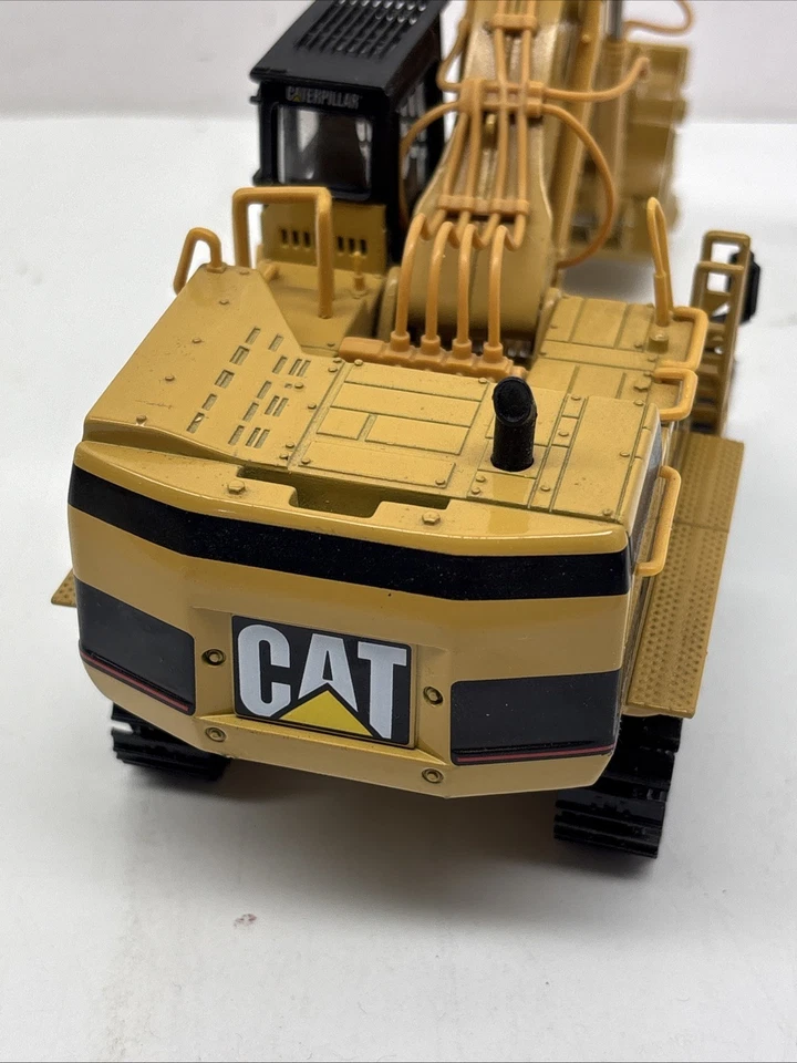 NORSCOT CATERPILLAR 365C LFS-FRONT SHOVEL W/METAL TRACKS-1:50 SCALE? - Image 4 of 4