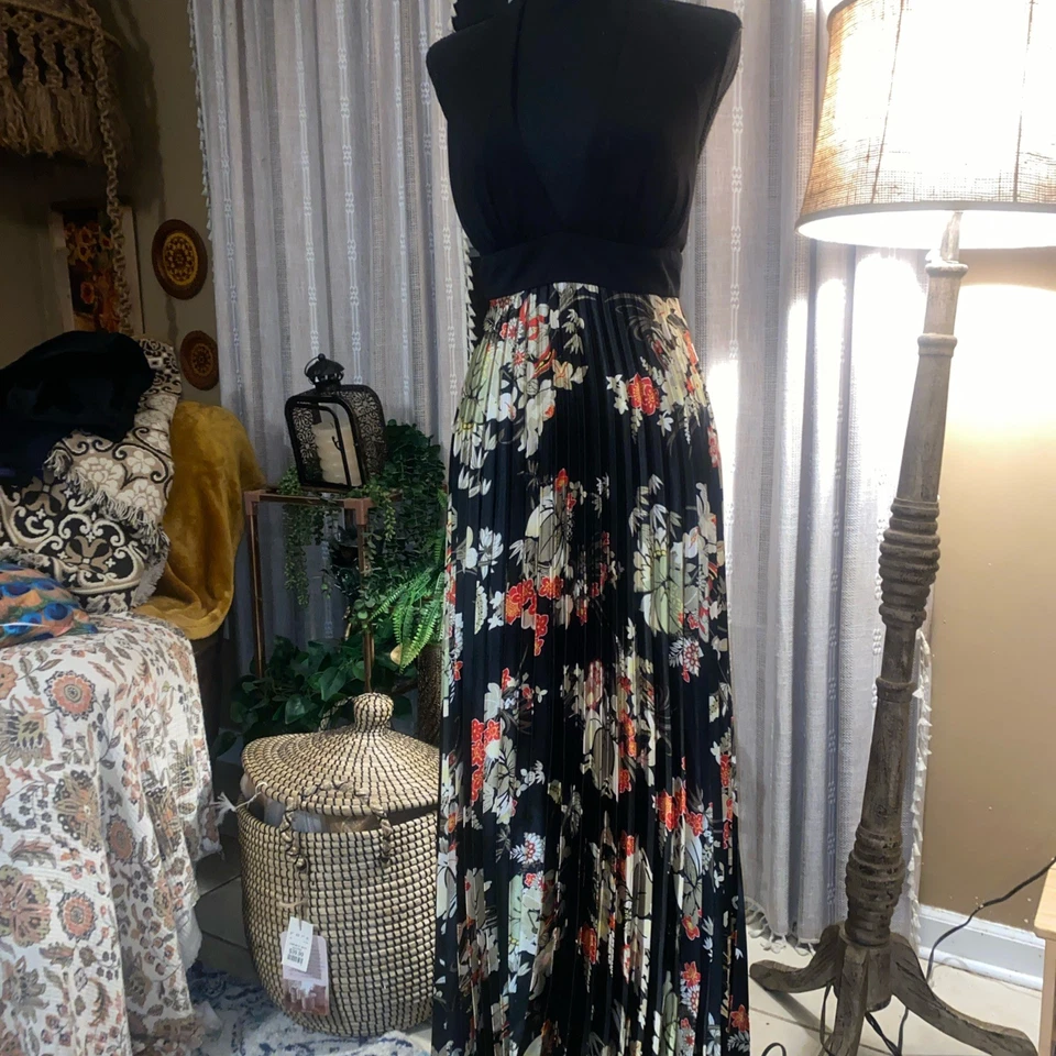 Vestido halter de inspiración asiática Betsey & Adam S 4 Foto 2 de 4