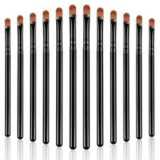 Small Flat Concealer Brush for Under Eye and Lip Synthetic Fiber Makeup Brush