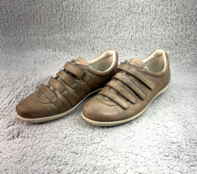Ecco Hill Light Quick Fastener Sneaker Oyester Moon Rock Womens 16512 Size 6
