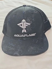 Aquaflage Flat Brim Snapback One Size Hat Mesh Trucker Cap OSFM NWOT 