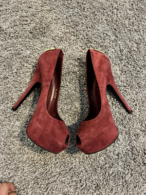 Louis Vuitton Oh Really Peep Toe Red Suede Gold Lock Vintage Pumps - Size 38.5