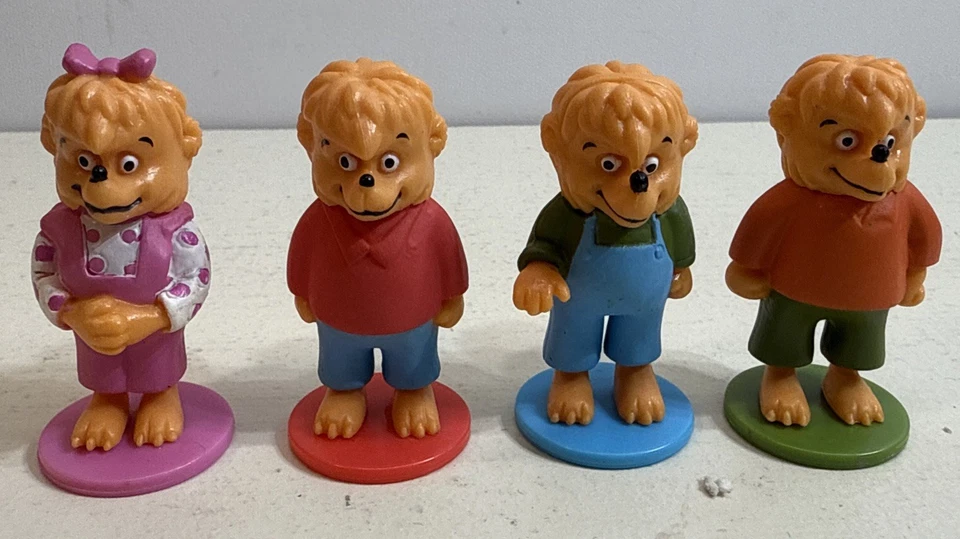 PBS Berenstain Bears Borther and Sister Bear Aprende a Compartir Piezas de Juego Piezas Foto 2 de 4