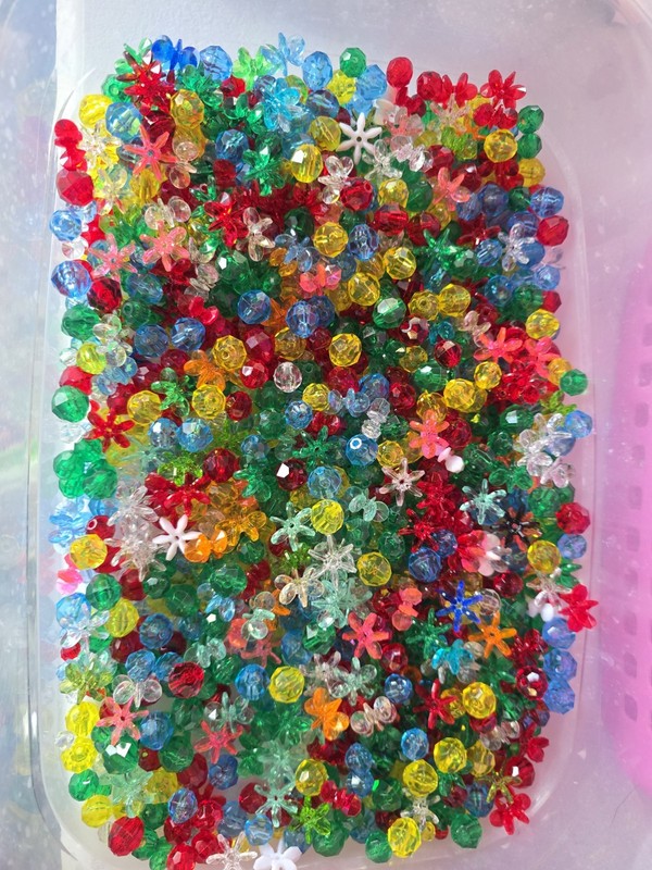 3 Scoops Multicolor Transparent Plastic Loose Beads Mix, Flower & Round Shapes