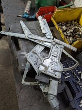 Vauxhall Astra MK4 Bertone Convertible Front Window Regulators. 1x Pair