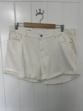 Red Herring Cream Denim Shorts - Size 18
