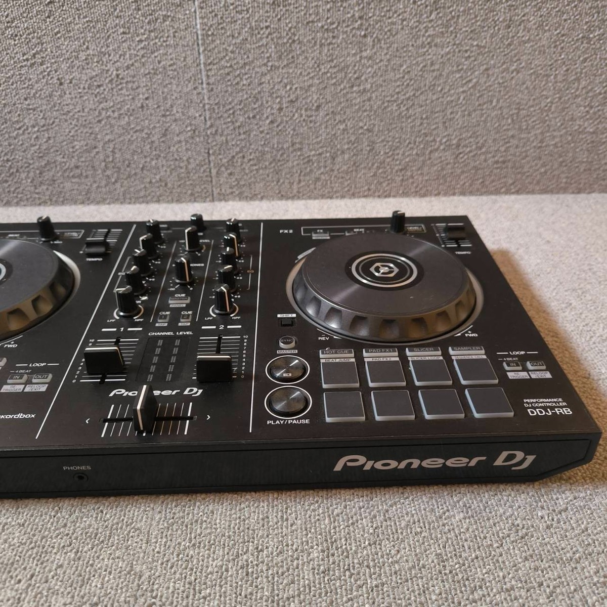 Pioneer DDJ-RB Portable 2-Channel Controller for Rekordbox DJ W