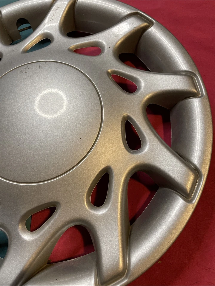 Dodge Plymouth 1995 neón 501 13" 10 grande ranura pequeña tapacubos cubierta de rueda 4684051 Foto 4 de 4