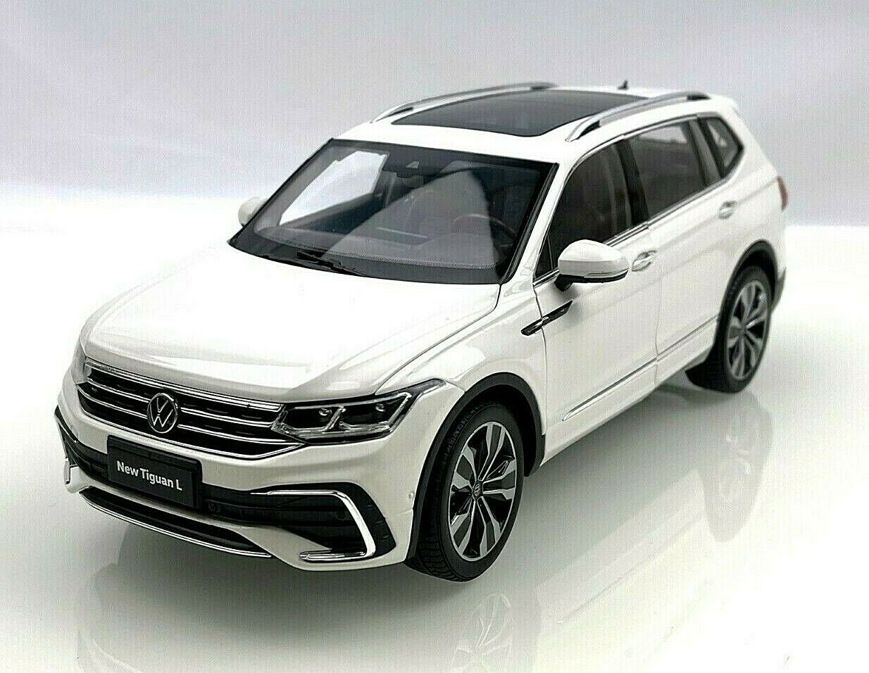 1:18 Volkswagen New Tiguan L White 2022 Diecast Metal Model