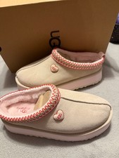 UGG Tazz Love  26 - Beige/Pink SZ 9. NEW