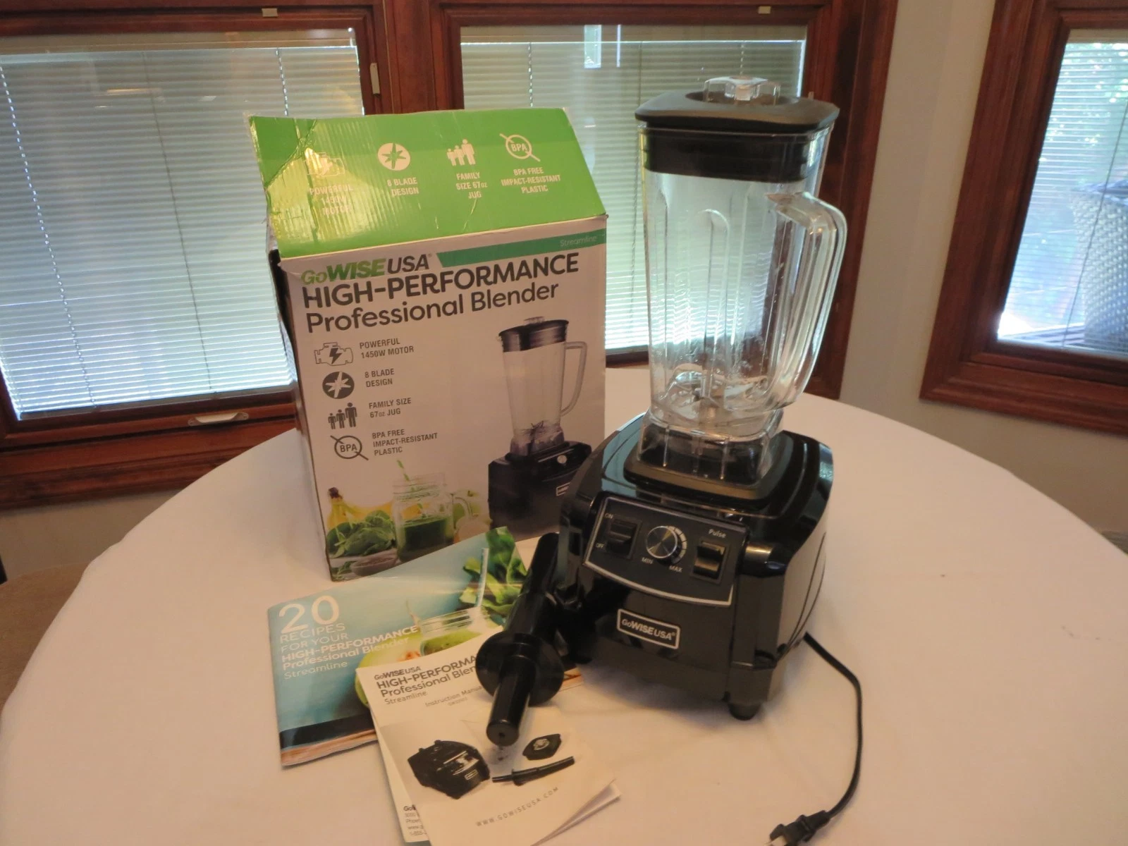 GoWISE USA High-Performance 67oz. 8-Speed Professional Blender – GW22503