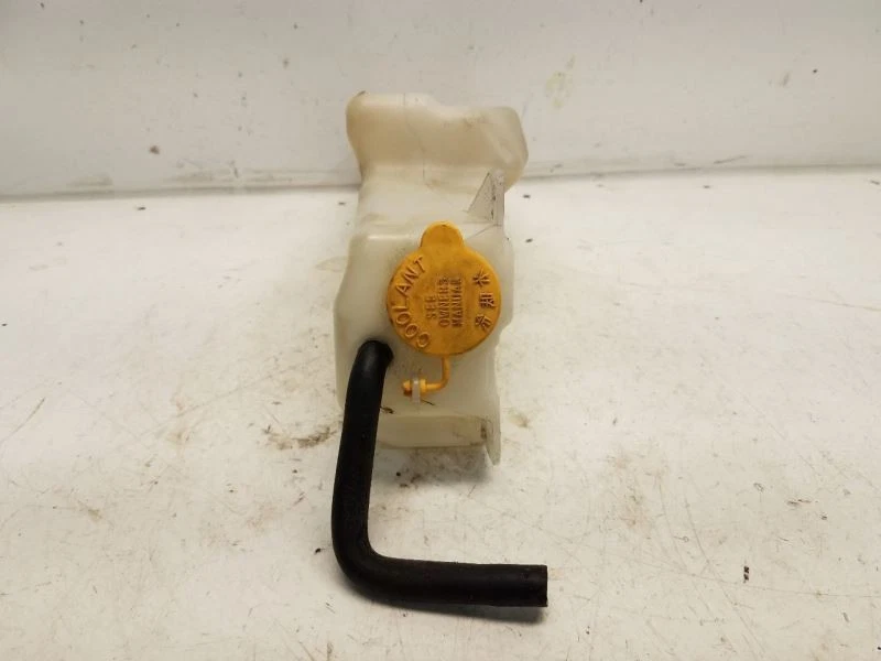 2009-13 Subaru Forester (DOHC / Non Turbo) Coolant Reservoir - Image 2 of 4