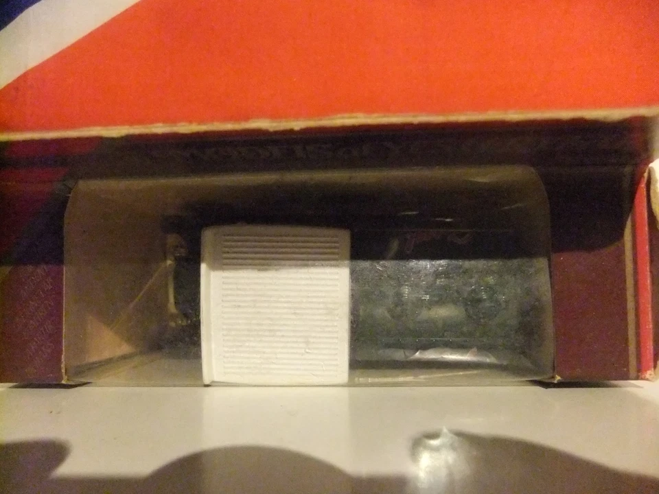 Matchbox 1:43 Ford T Tanker Castrol - Bild 2 von 2