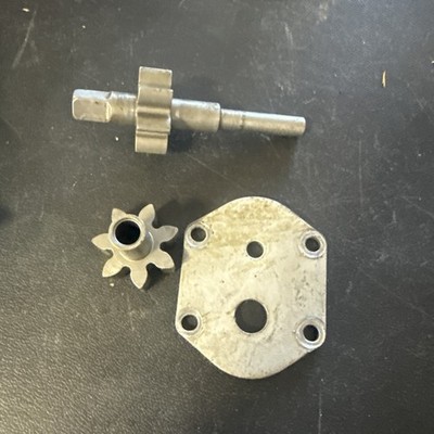 Continental A65 Oil Pump Gears & Cover