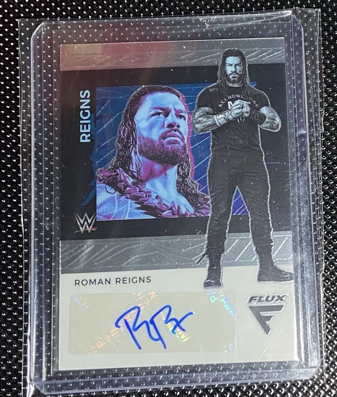 2022 WWE Chronicles Roman Reigns Flux Auto