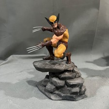 Diamond Select Toys Wolverine PVC Gallery Statue