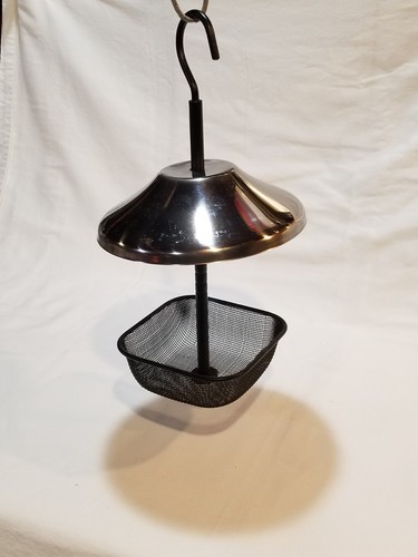 Hanging Mealworm Wild Bird Feeder - High Quality Metal Construction - Meal Worm - Picture 5 of 8