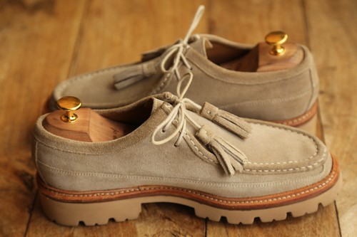 Grenson Tasselled Beige Suede Lug Sole Shoes Loafers Mens UK 8 E US 9 EU 42 - Picture 6 of 12